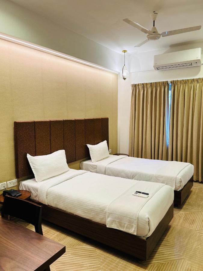 Hotel Flora Embassy Chennai Exterior foto